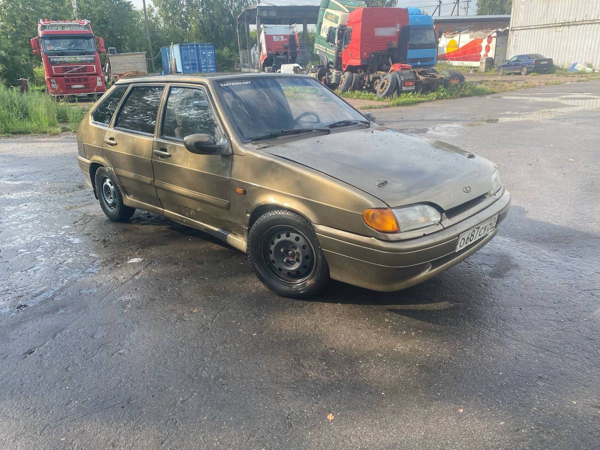 Купить LADA (ВАЗ) 2114 1 поколение хэтчбек 5 дв., 2004 года, цвет: Бежевый,  за 78000 руб. в Санкт-Петербурге